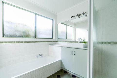 RIPPLE DREAM INVERLOCH - Accommodation Newcastle 4
