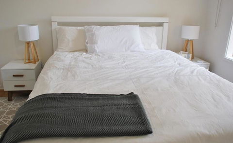 SHORE BEATS WORK INVERLOCH - Accommodation Newcastle 2