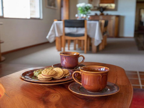 Captains Lookout Elevated Ocean Views Rural Stay - Accommodation Newcastle 1