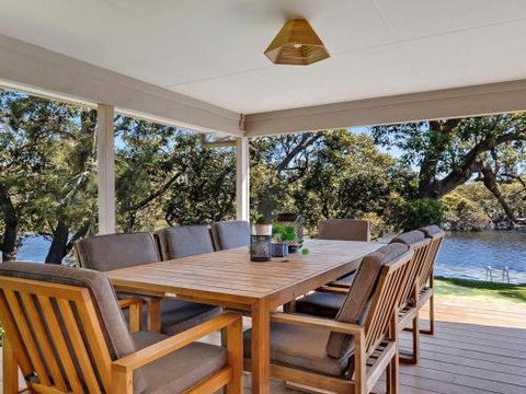 Cabarita On Currarong Creek - Accommodation Newcastle 1