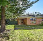 Dolphin Cottage in the heart of Callala Beach - Accommodation Newcastle
