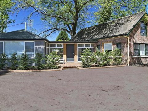 Old Bank Stables 3 Night Weekends For Price Of 2 - Accommodation Newcastle 5