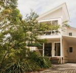 Sea Whispers a real native outlook - Accommodation Newcastle