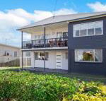 Sea Gem air conditioned  fireplace - Accommodation Newcastle