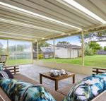 Sea Bird close to beach shops  cafes - Accommodation Newcastle