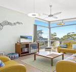 Serene spacious air conditioned accommodation - Accommodation Newcastle