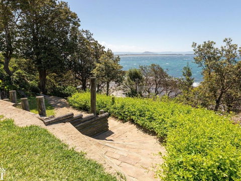 Seaspray On Culburra Dolphin & Whale Watching - Accommodation Newcastle 2