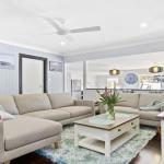 Sunset Beach Situated Between Two Beaches & A Lake - Accommodation Newcastle 0