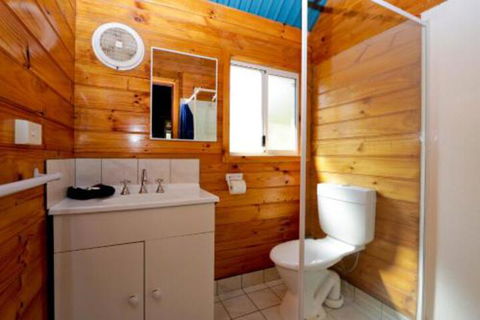 Sunnyhurst Chalets Rural Stay - Accommodation Newcastle 7
