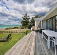 Azure Absolute Beachfront Pet Friendly - Accommodation Newcastle