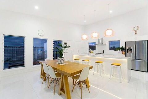 THE BEACH OASIS At 360 - Accommodation Newcastle 2