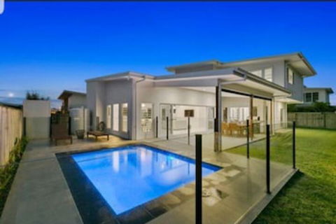 THE BEACH OASIS At 360 - Accommodation Newcastle 0