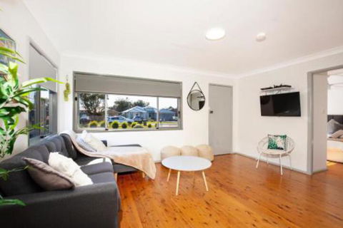 Sun Shack At Culburra Pet Friendly 3 Mins To Beach - Accommodation Newcastle 2