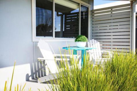 Sun Shack At Culburra Pet Friendly 3 Mins To Beach - Accommodation Newcastle 3