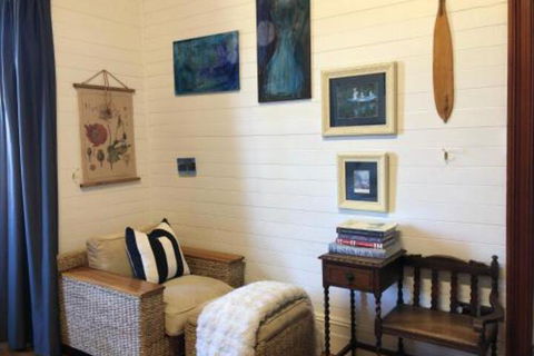The Residence Stylish Comfort With Fireplace - Accommodation Newcastle 5