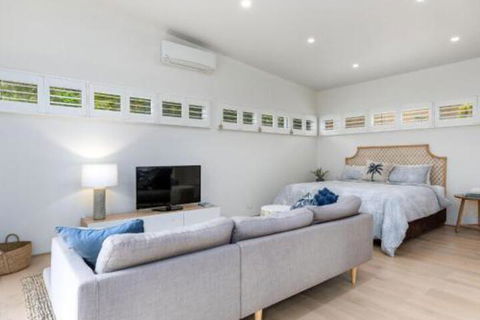 Studio By The Bay :: Jervis Bay Rentals - Accommodation Newcastle 6
