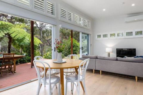 Studio By The Bay :: Jervis Bay Rentals - Accommodation Newcastle 4