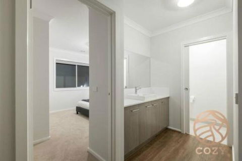 119Breath Of The Forest In The Heart Of Clyde - Accommodation Newcastle 4
