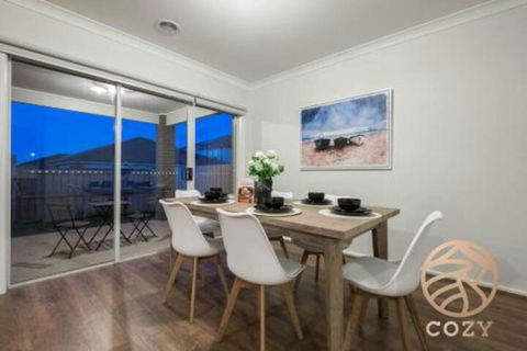 119Breath Of The Forest In The Heart Of Clyde - Accommodation Newcastle 2