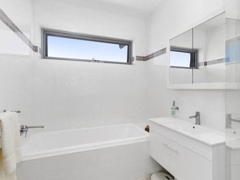 Surf 101 On Cabarita Beach - Accommodation Newcastle 1