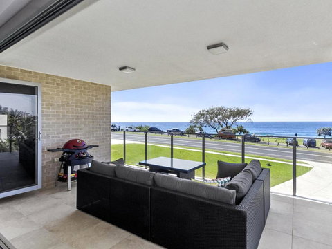 Surf 101 On Cabarita Beach - Accommodation Newcastle 6