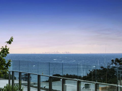 SEA TEMPLE MORNINGTON - Accommodation Newcastle 1