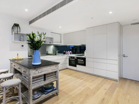 SEA TEMPLE MORNINGTON - Accommodation Newcastle 3