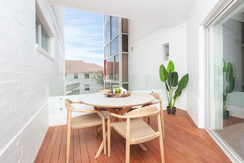 Ultimate Bondi Living - Accommodation Newcastle 7