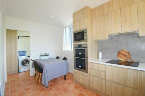 Main Stay 8 1 Main Street - Accommodation Newcastle 6