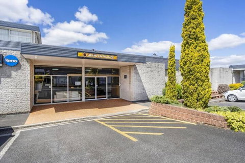 Top Of The Town Hotel Motel - Accommodation Newcastle 1