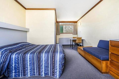 Top Of The Town Hotel Motel - Accommodation Newcastle 5