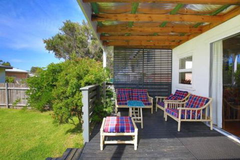 Triangulo At Culburra Pet Friendly 2 Mins To Beach - Accommodation Newcastle 2