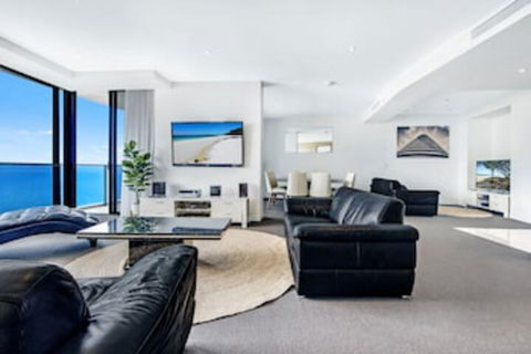 Oracle Resort Private 3 Bed Skyhome - Accommodation Newcastle 0