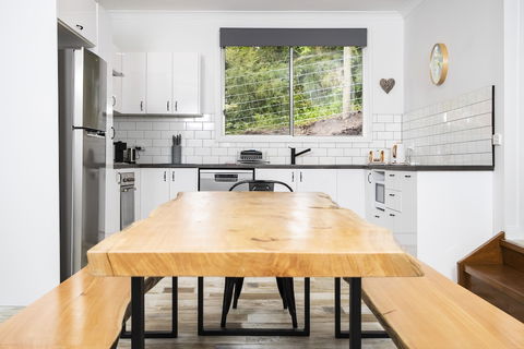 Warburton Digs - Accommodation Newcastle 4