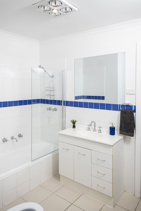 Warburton Digs - Accommodation Newcastle 6