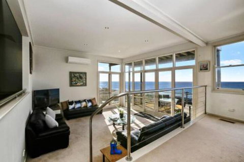 PANORAMA VIEWS Spectacular Ocean Views - Accommodation Newcastle 2