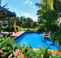 Illalangi views pool walk to beach - Accommodation Newcastle