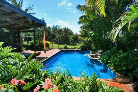 Illalangi Views Pool Walk To Beach - Accommodation Newcastle 0