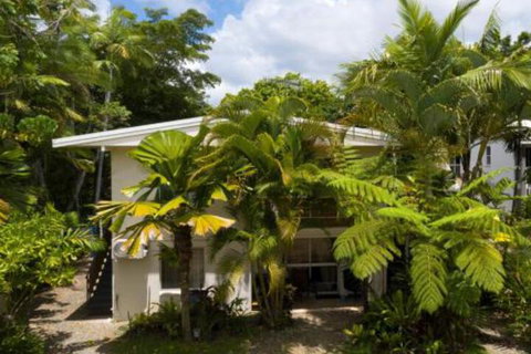 Beach Daze - Accommodation Newcastle 2