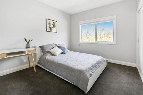 HALE KUPA Rye Beach House Spa Table Tennis - Accommodation Newcastle 2