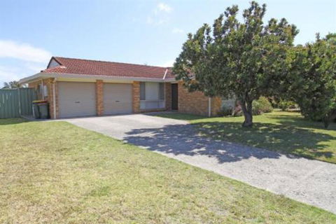 Seabreeze On Ibis - Accommodation Newcastle 7
