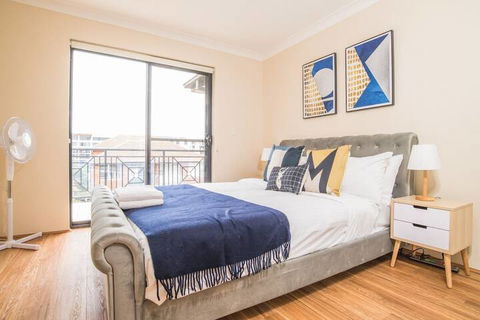 True Comfort! 3bed2bath APT Near Ashfield Station! - Accommodation Newcastle 6