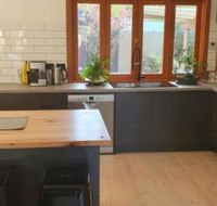Seacliff Park Holiday Home - Accommodation Newcastle