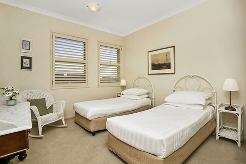 HC102 Karrabee Avenue Huntleys Cove - Accommodation Newcastle 6