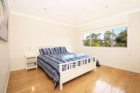 Sea Dream Pet Friendly 1 Min Walk To Beach - Accommodation Newcastle 3