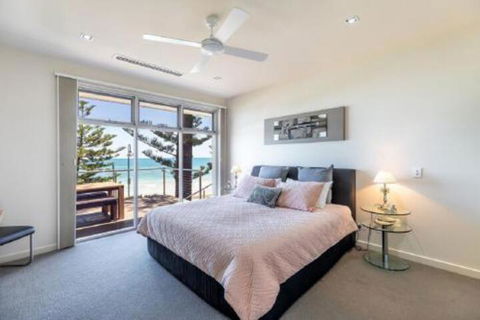 ULTIMA At The Bay Glenelg Absolute Beachfront - Accommodation Newcastle 6