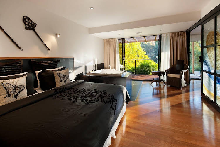 Yandoit Hills VIC Accommodation Newcastle