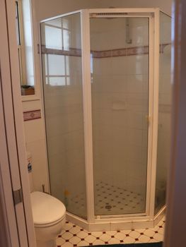 Lil Haven - Accommodation Newcastle 4