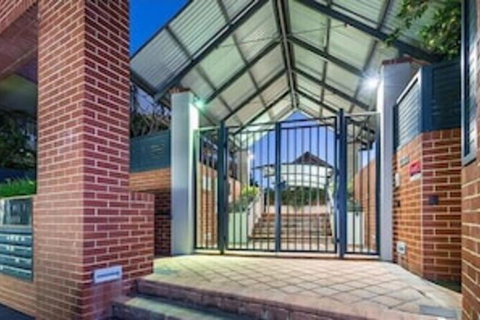 Subiaco Emporium Apartment - Accommodation Newcastle 2