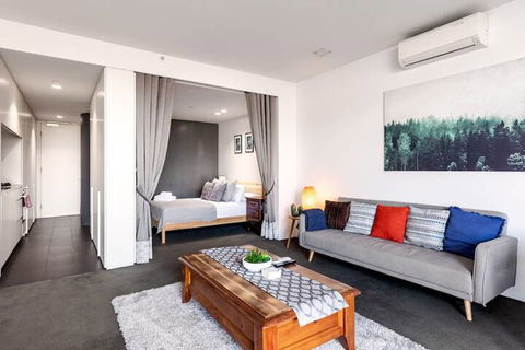 Spacious 1BD 50m From Chapel Street - Accommodation Newcastle 5